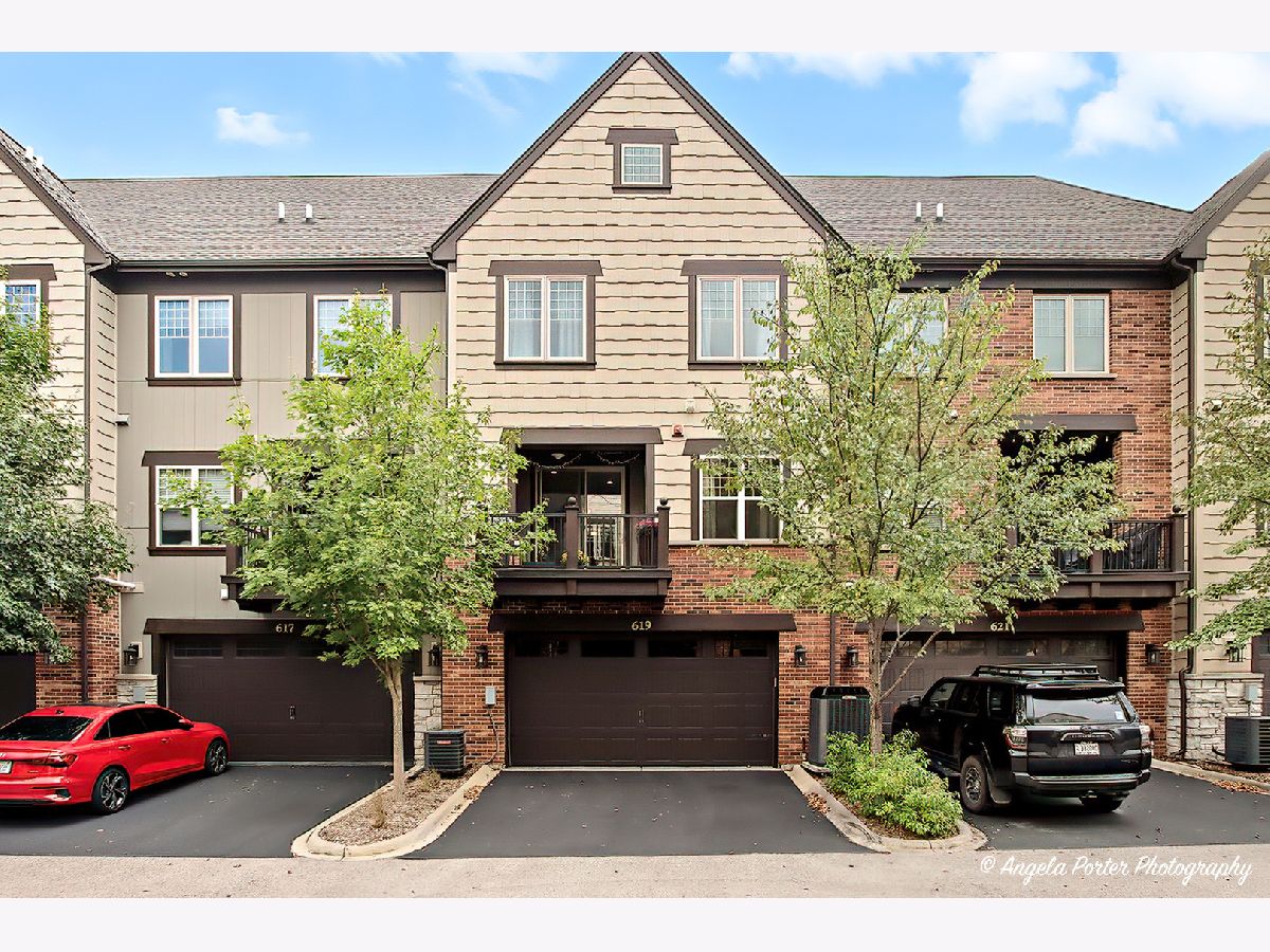Townhomes For Sale Parkside Of Libertyville Libertyville Illinois, 619 Parkside Court