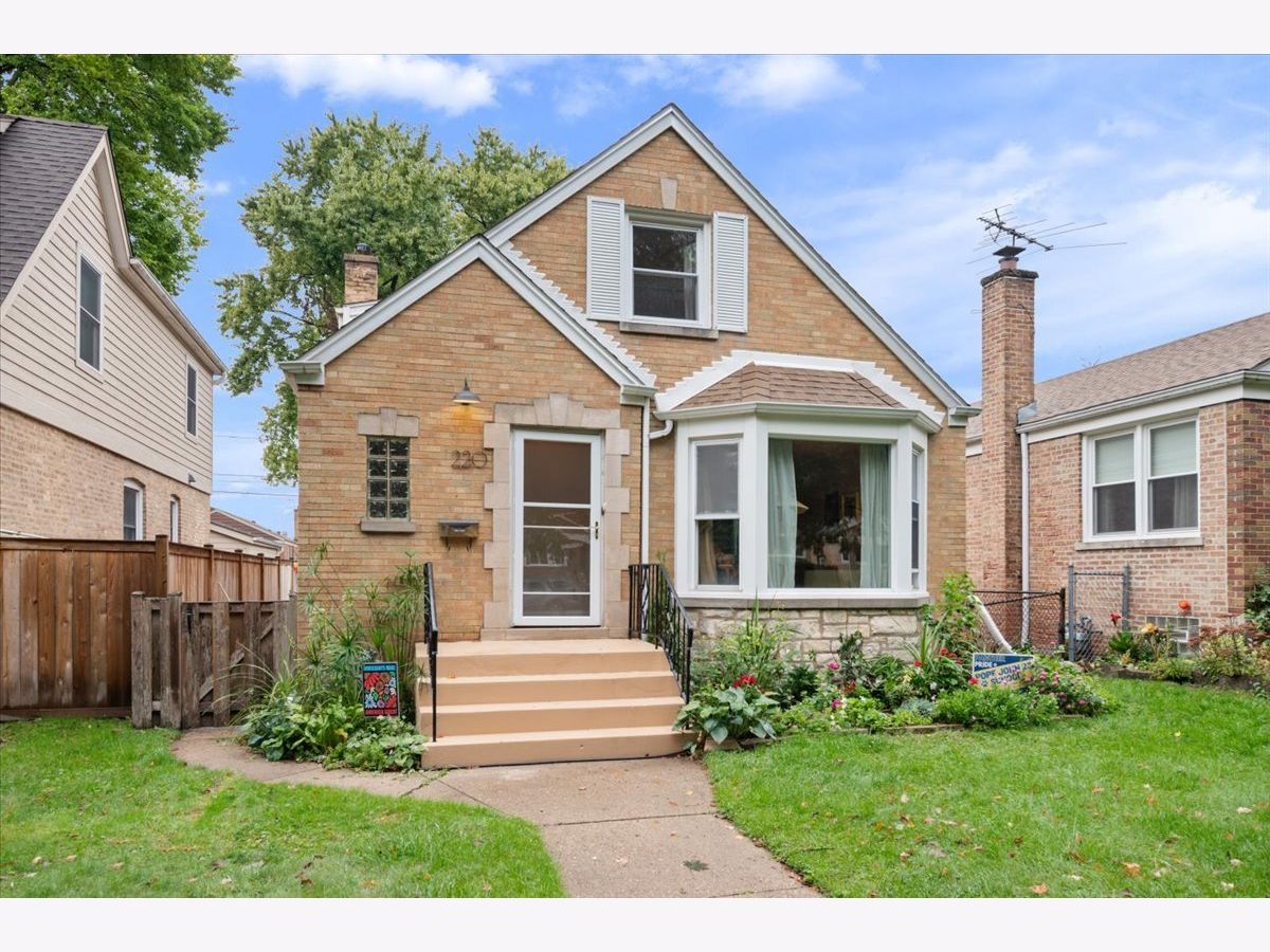  For Sale Evanston Illinois, 220 Richmond Street