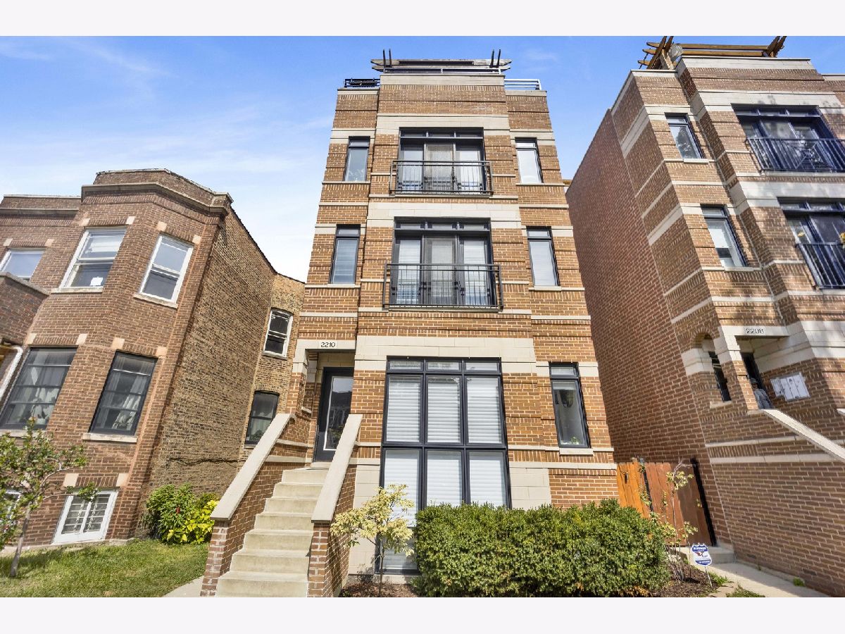  Rented Chicago Illinois, 2210 Addison