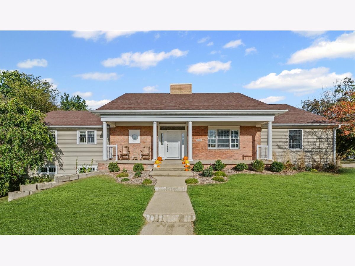 For Sale Mahomet Illinois, 2402 Walden Woods Court