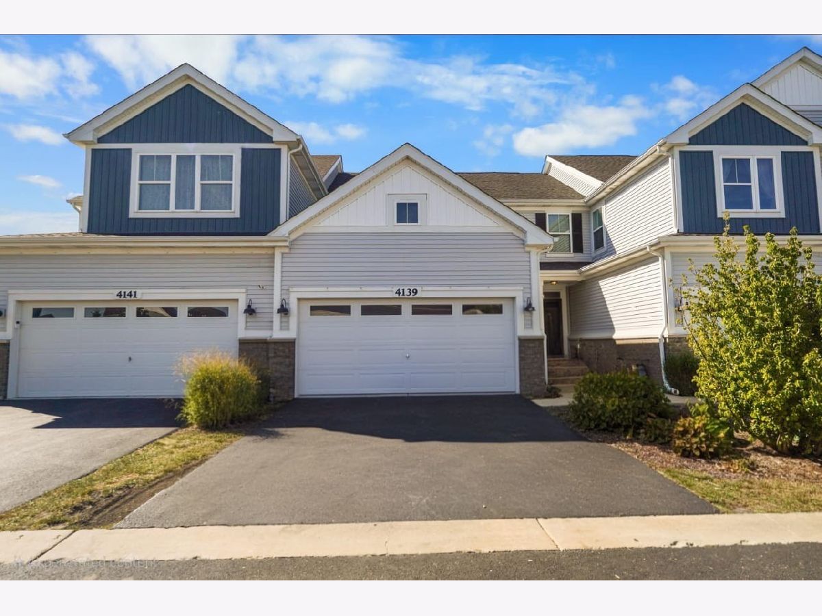  For Sale Aurora Illinois, 4139 Winslow Court