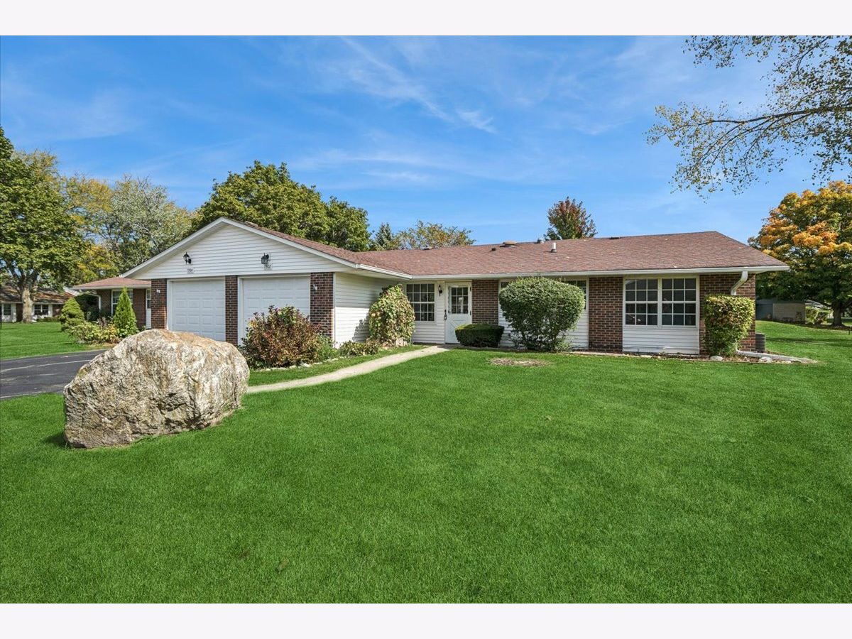  For Sale Fox Lake Illinois, 7302 Dunwood Court