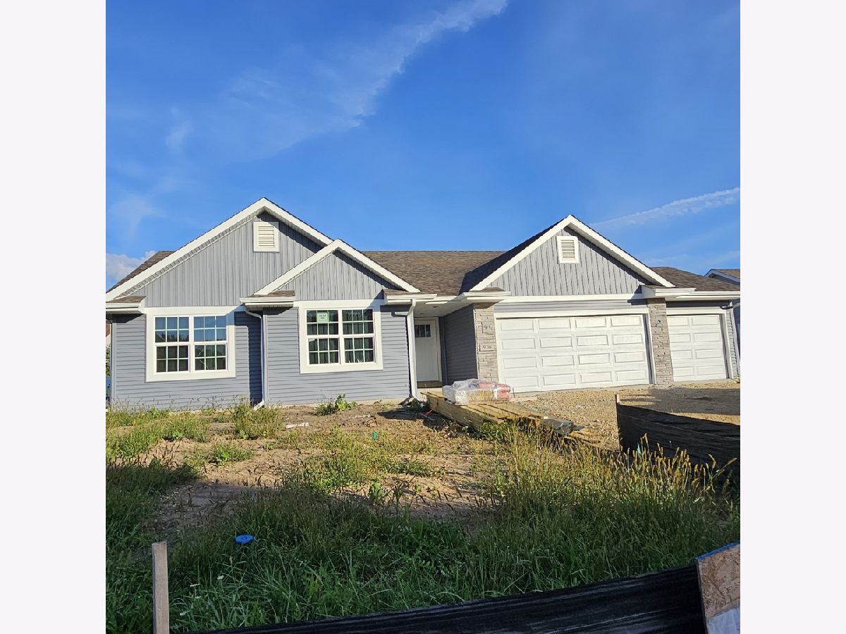  For Sale Loves Park Illinois, 906 Stuyvesant Drive