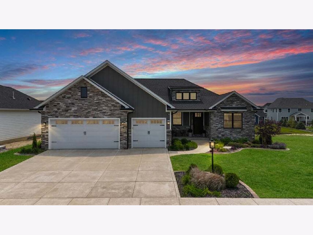  For Sale St John Indiana, 13333 Camas Drive