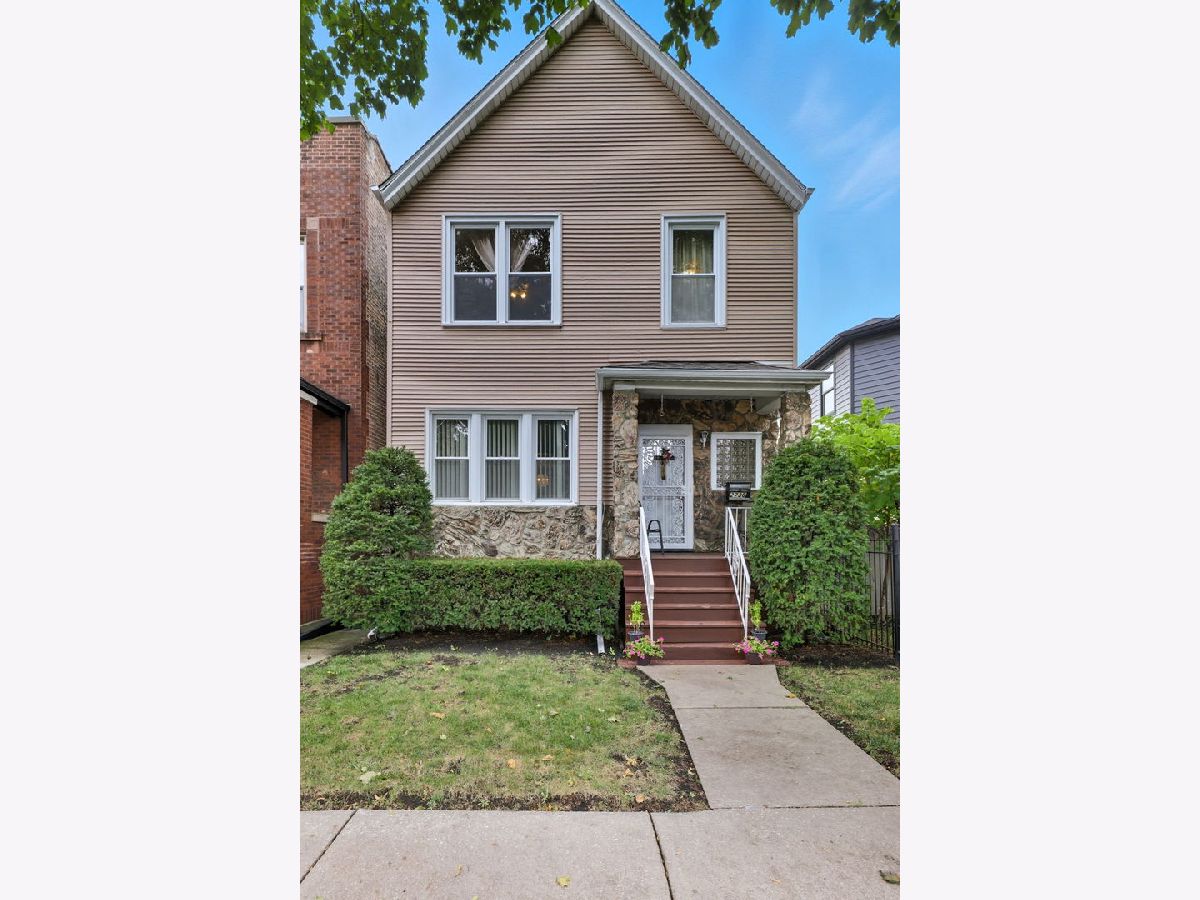  For Sale Chicago Illinois, 2736 Monticello Avenue