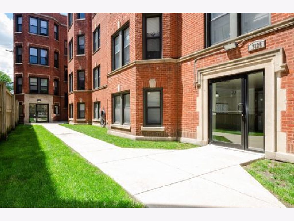  Rented Chicago Illinois, 7530 Seeley