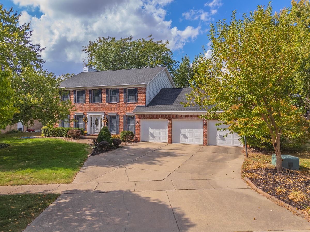 Homes & Condos & Townhomes For Sale Northpoint Bloomington Illinois, 8 Gulf Pointe Court