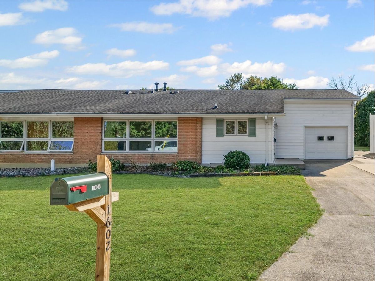  For Sale Rantoul Illinois, 1602 Golfview Circle