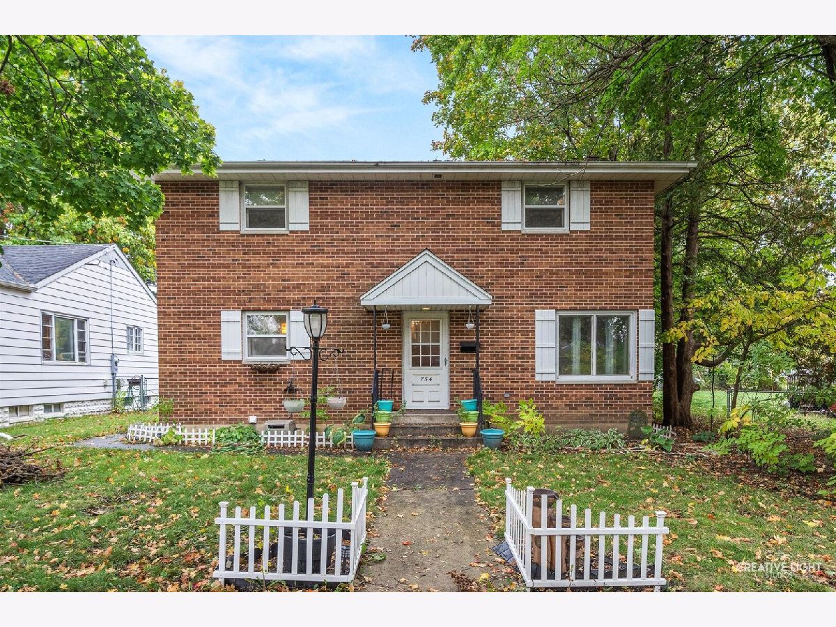 For Sale Dekalb Illinois, 754 Haish Boulevard