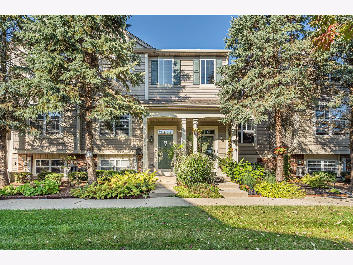 For Sale Lakemoor Illinois, 28794 Pondview Drive