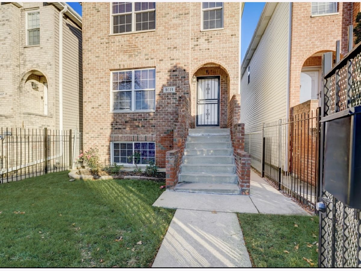 For Sale Chicago Illinois, 9021 Greenwood Avenue