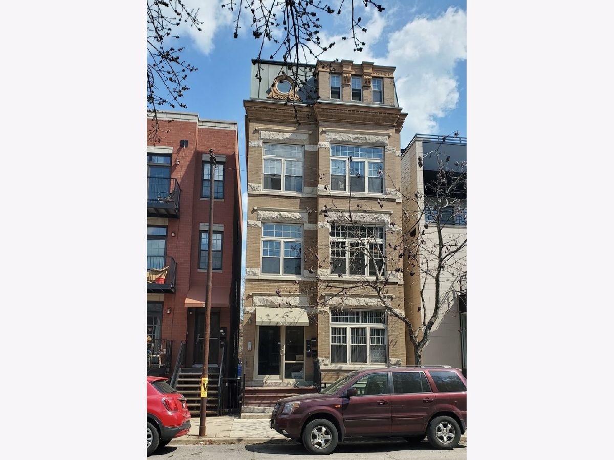  Rented Chicago Illinois, 1535 Paulina