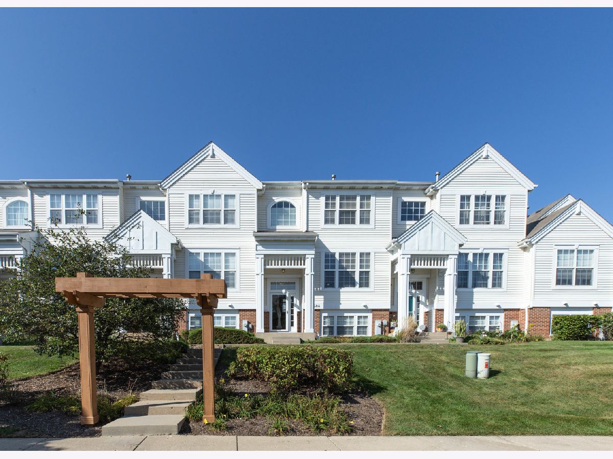 Townhomes & Homes For Sale The Greens At Midlane Wadsworth Illinois, 4584 Hogan Lane