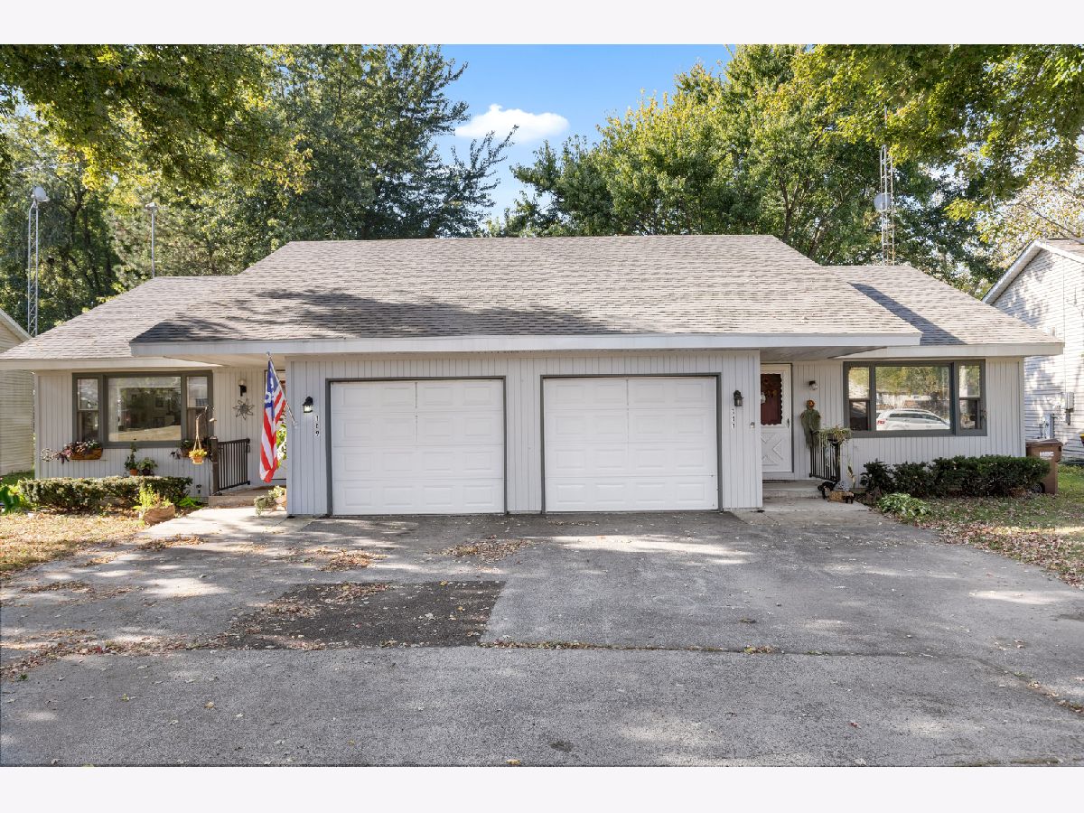 For Sale Poplar Grove Illinois, 109-111 Edson Street