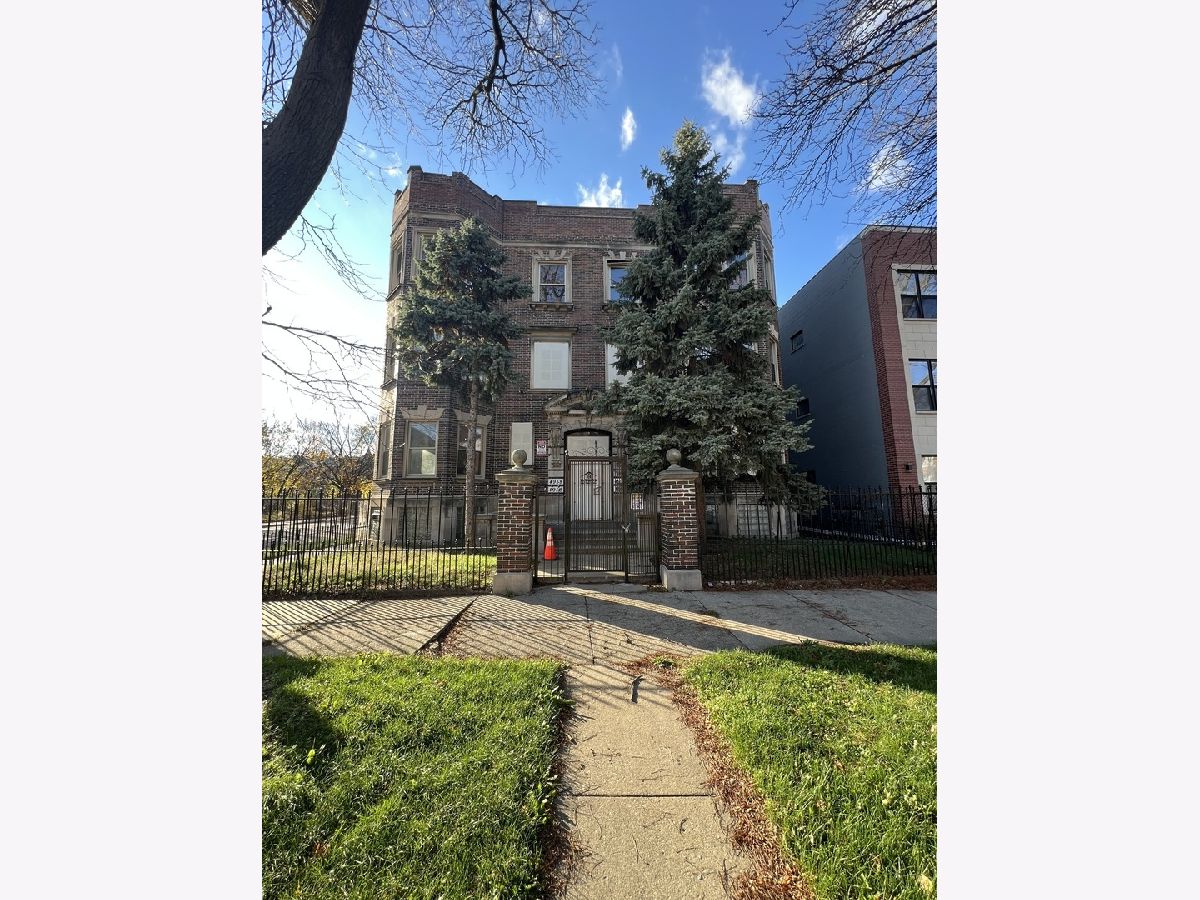 For Rent Chicago Illinois, 4956 Michigan