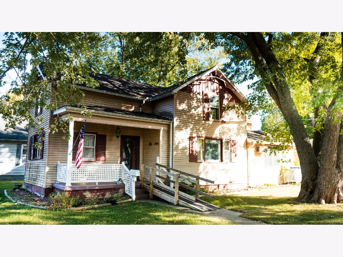  For Sale Pontiac Illinois, 702 Timber Street