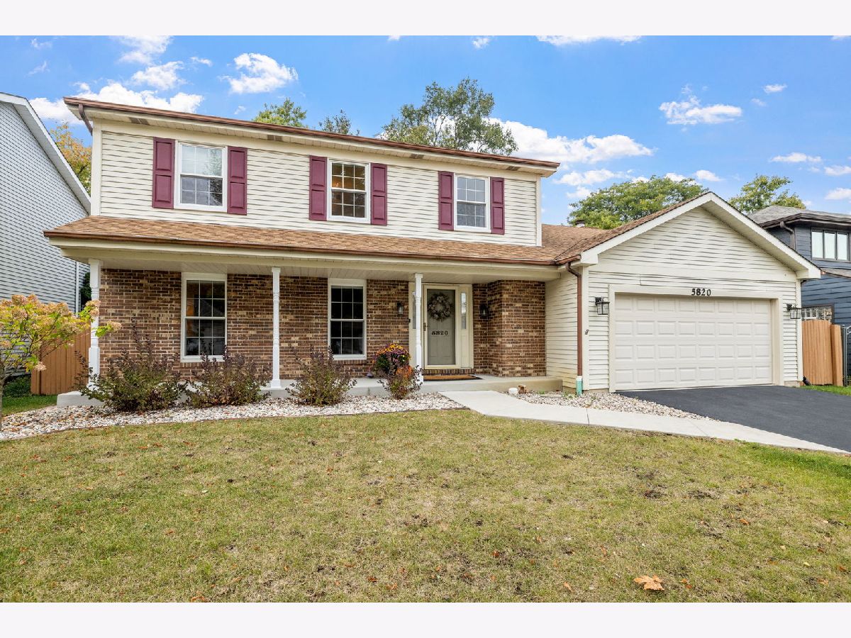For Sale Westmont Illinois, 5820 Raintree Lane