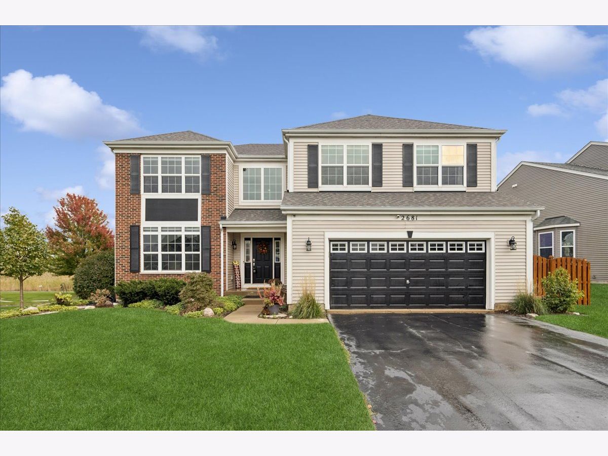  For Sale Woodstock Illinois, 2681 Braeburn Way