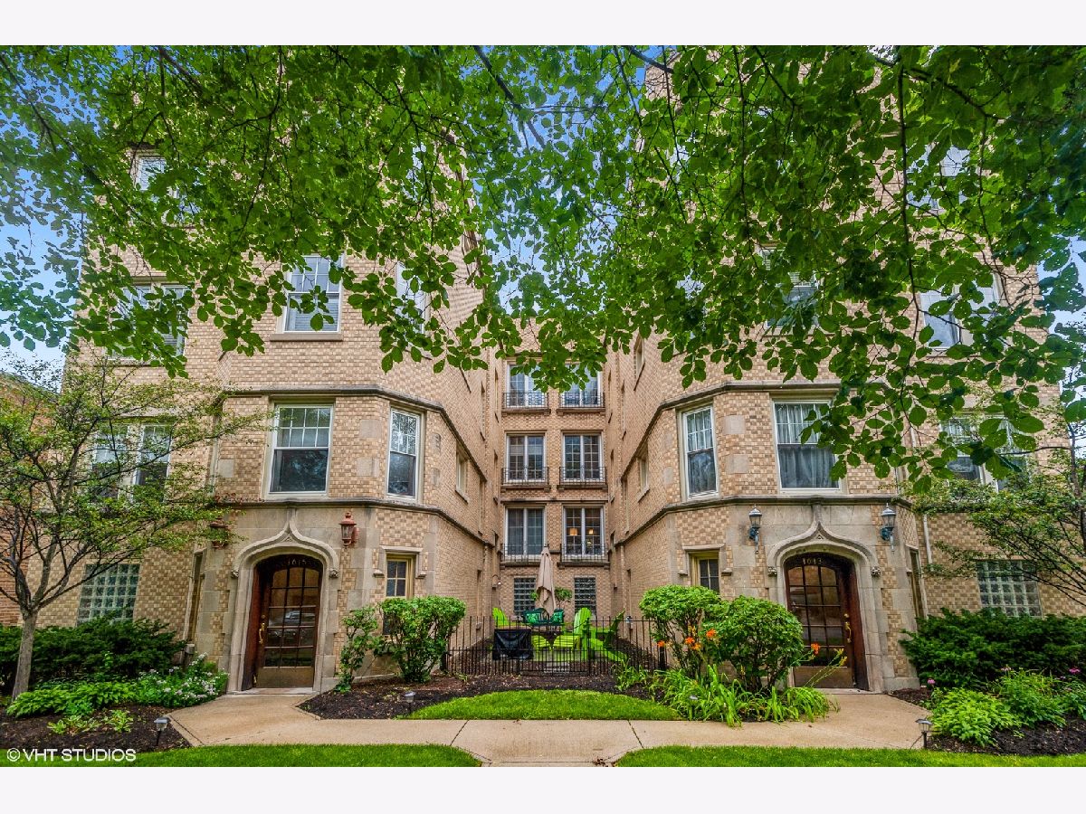  Rented Evanston Illinois, 1615 Monroe