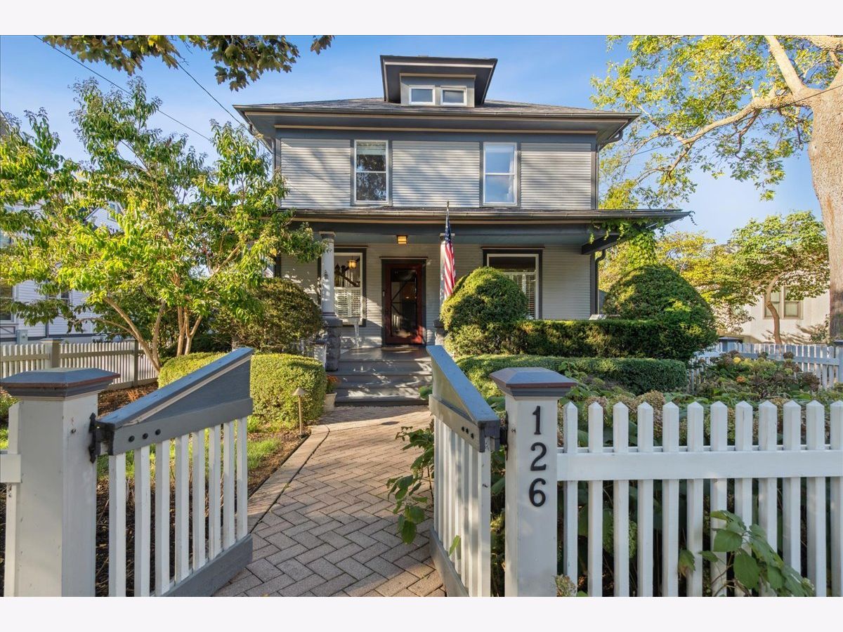  For Sale Barrington Illinois, 126 Lake Street