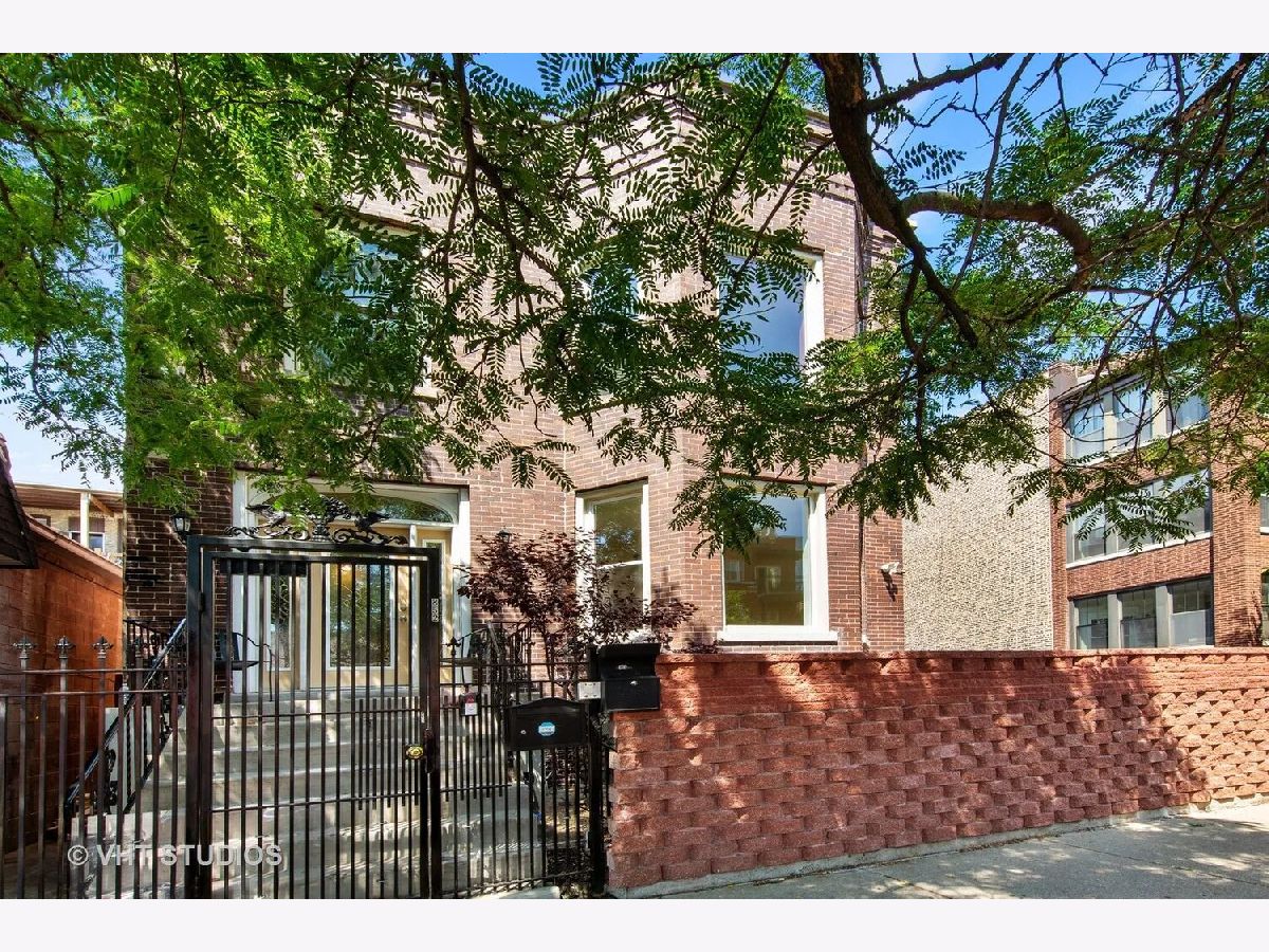 Condos & Townhomes & Homes For Rent Buena Park Chicago Illinois, 852 Belle Plaine