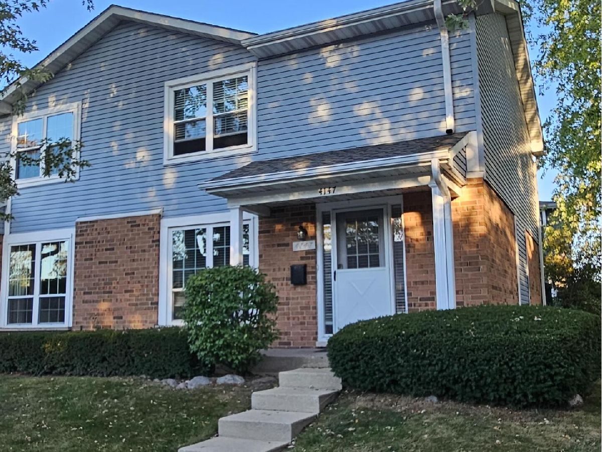  For Sale Waukegan Illinois, 4147 Continental Drive