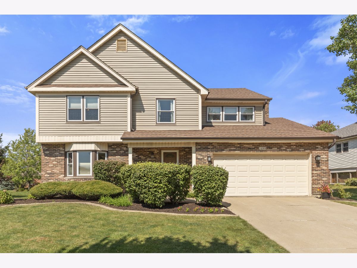  Sold Woodridge Illinois, 1844 Nottingham