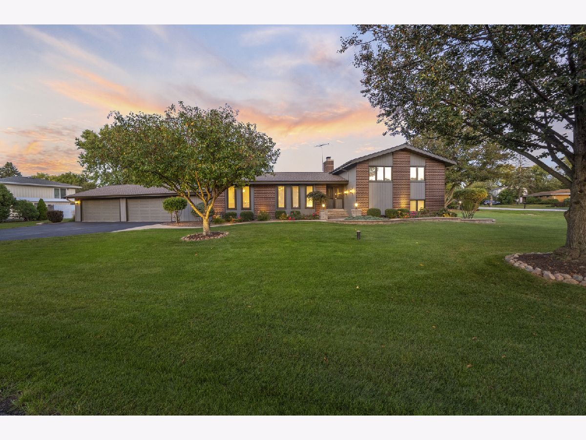 Homes Sold Pleasantdale Lemont Illinois, 20W270 Pleasantdale