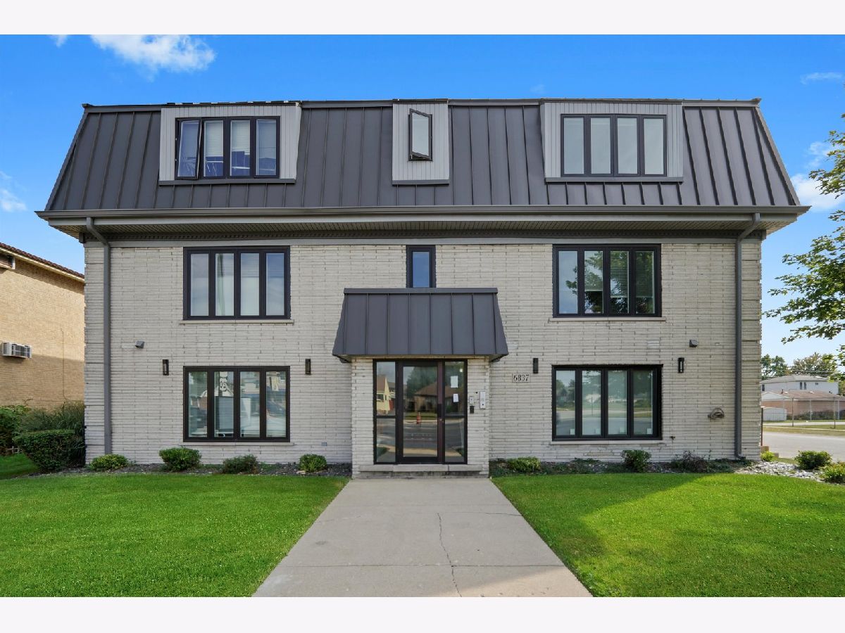 Rented Oak Lawn Illinois, 6837 95th