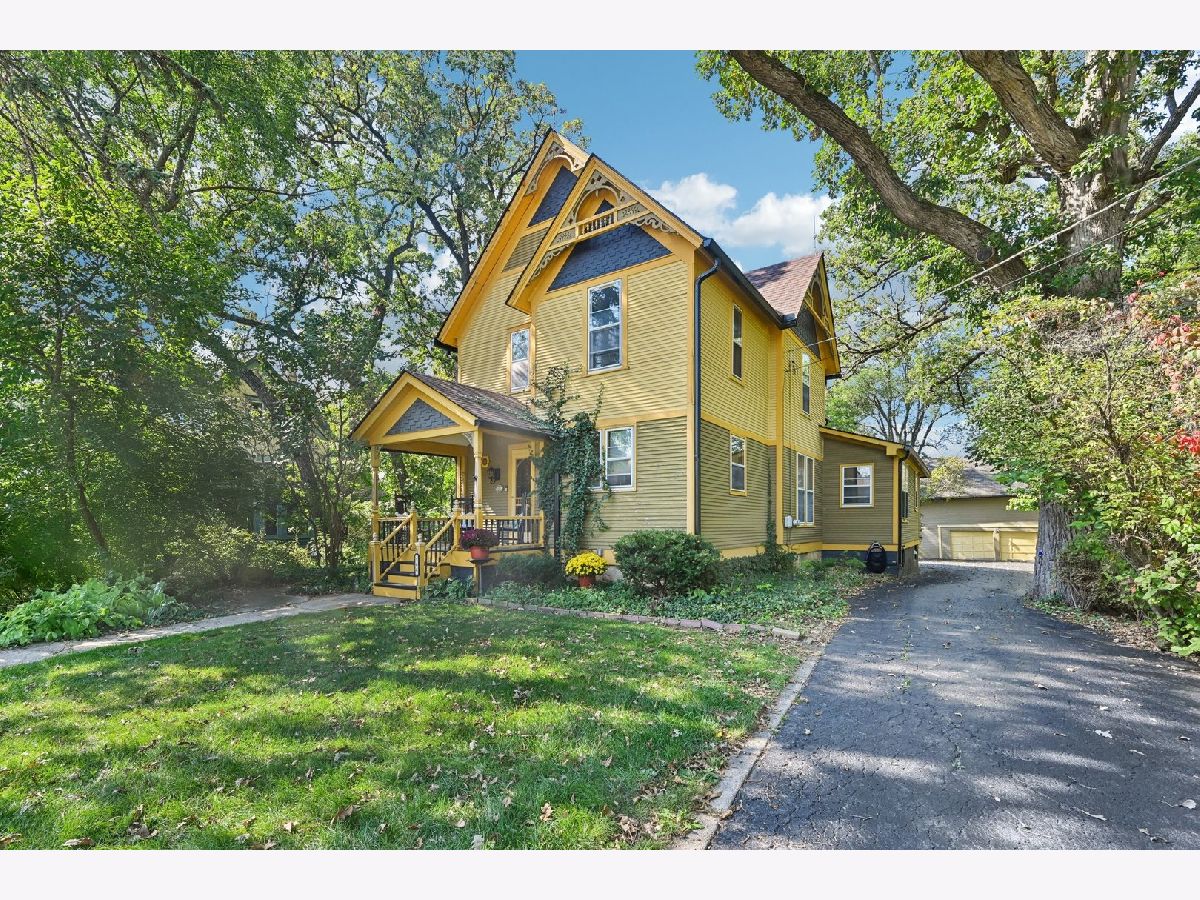 Homes For Sale Heritage Grayslake Illinois, 146 Westerfield Place
