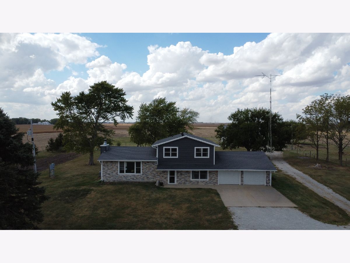  For Sale Gilman Illinois, 1985 670 E Road