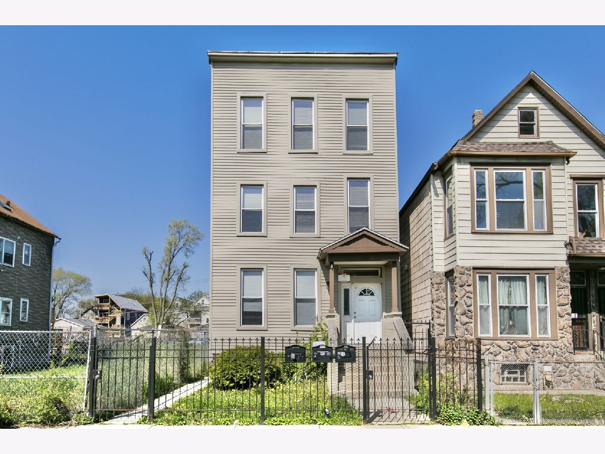 Rented Chicago Illinois, 1636 Spaulding