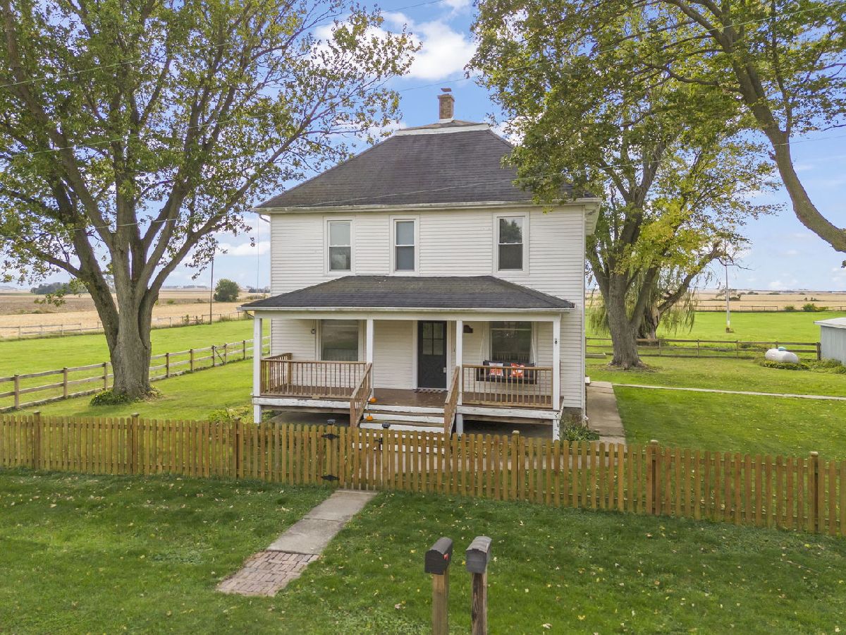 For Sale Sycamore Illinois, 17128 Lukens Road