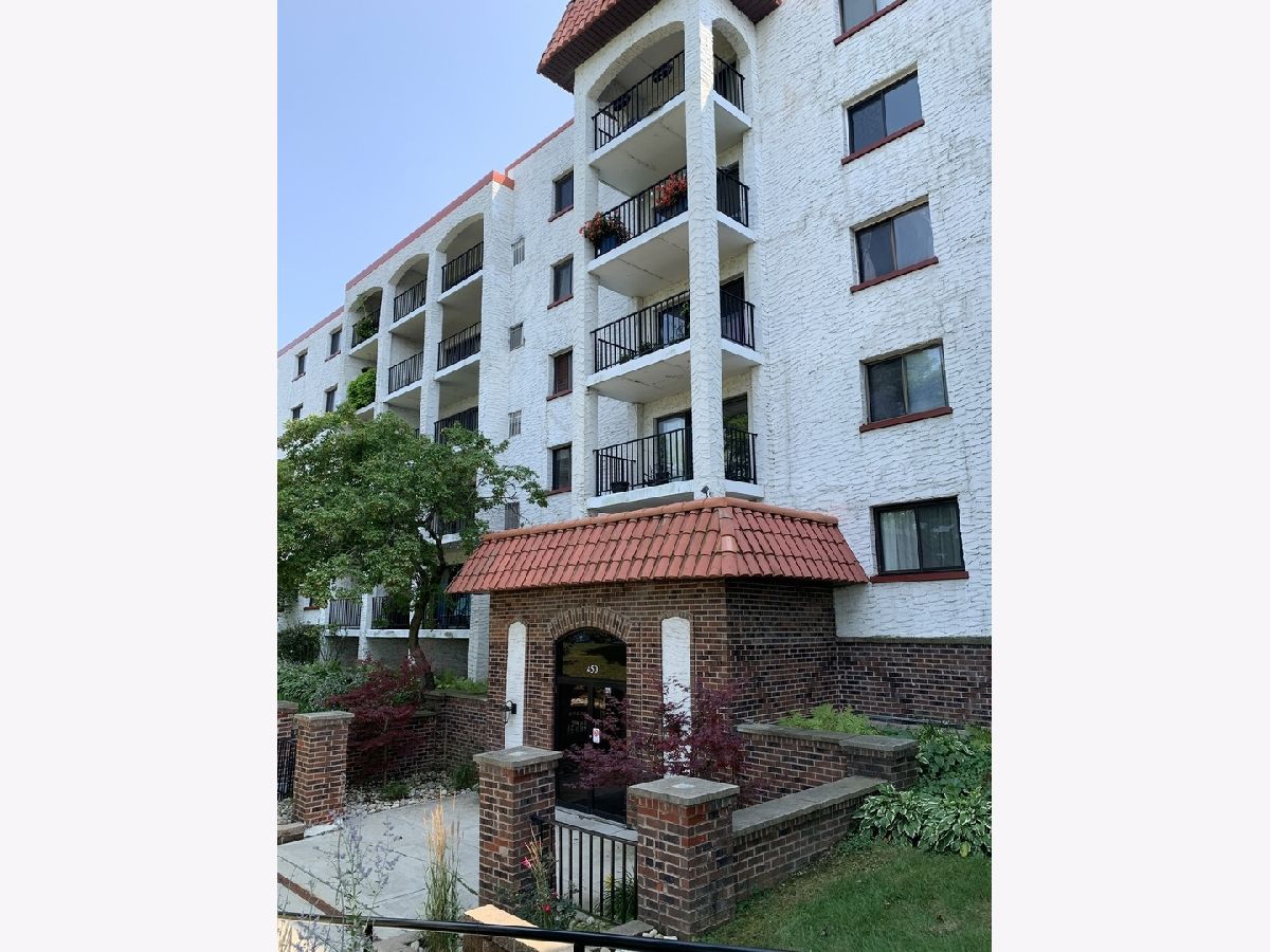  For Rent Wheeling Illinois, 450 Plum Creek