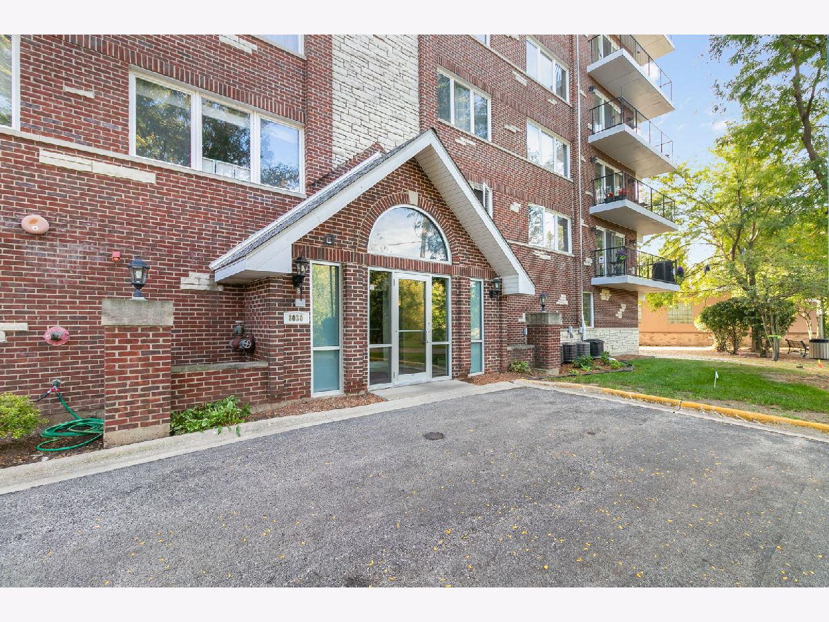  Sold Lyons Illinois, 8030 River Walk