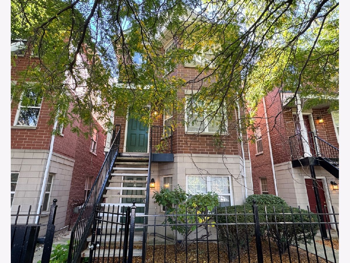 Condos & Townhomes & Homes For Rent Old Town Village West Chicago Illinois, 649 Elm
