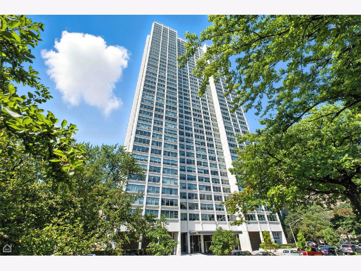  For Sale Chicago Illinois, 1700 56th Street