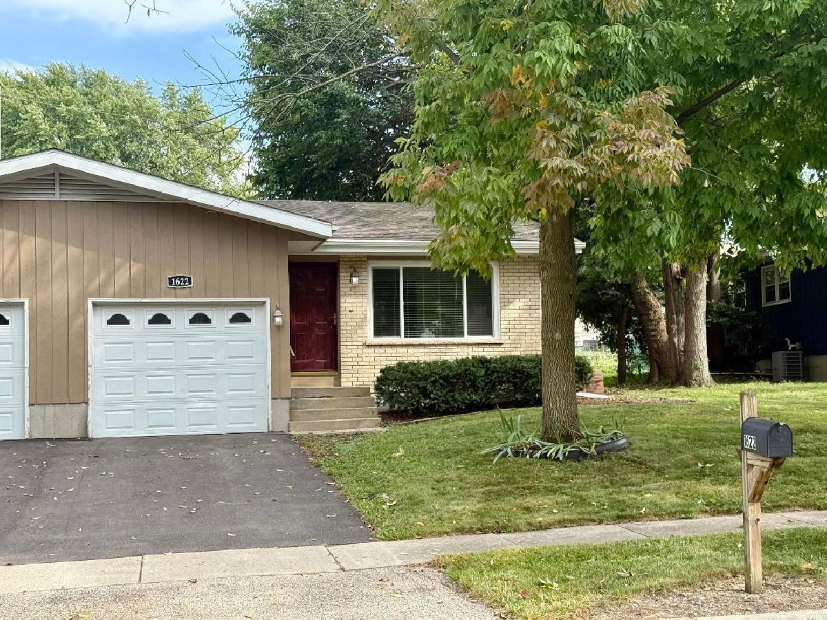 Rented Sycamore Illinois, 1622 Oak