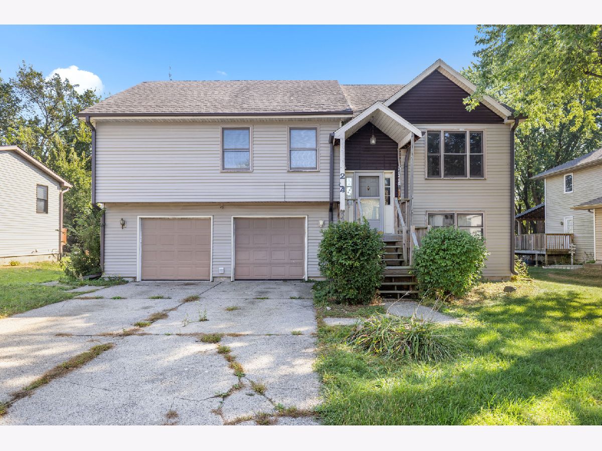 For Sale Poplar Grove Illinois, 204 Brandywine Drive