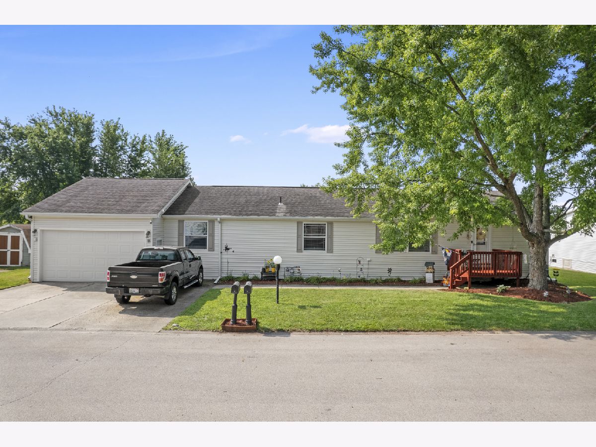  For Sale Sandwich Illinois, 32 Peggy Drive