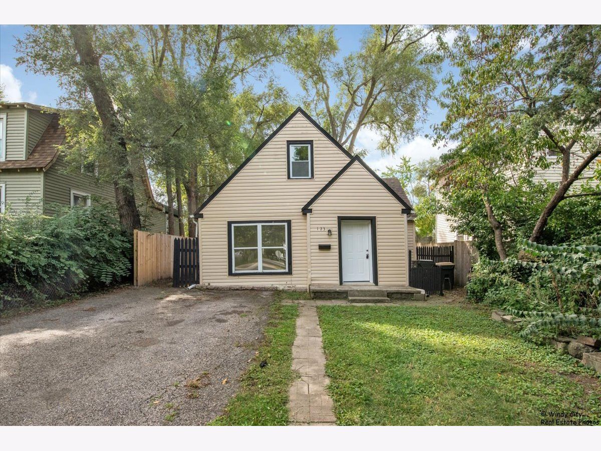  Sold Round Lake Park Illinois, 123 Pineview