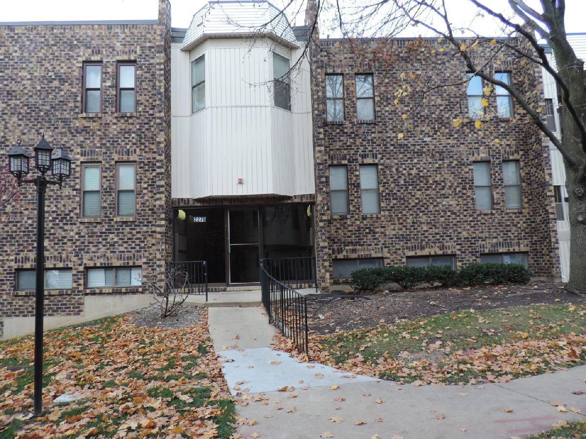  For Rent Woodridge Illinois, 2275 Country Club