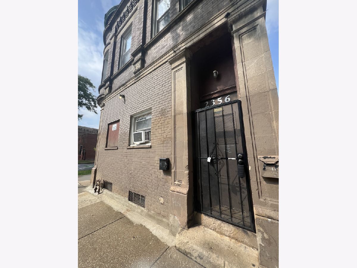 Rented Chicago Illinois, 2356 Drake