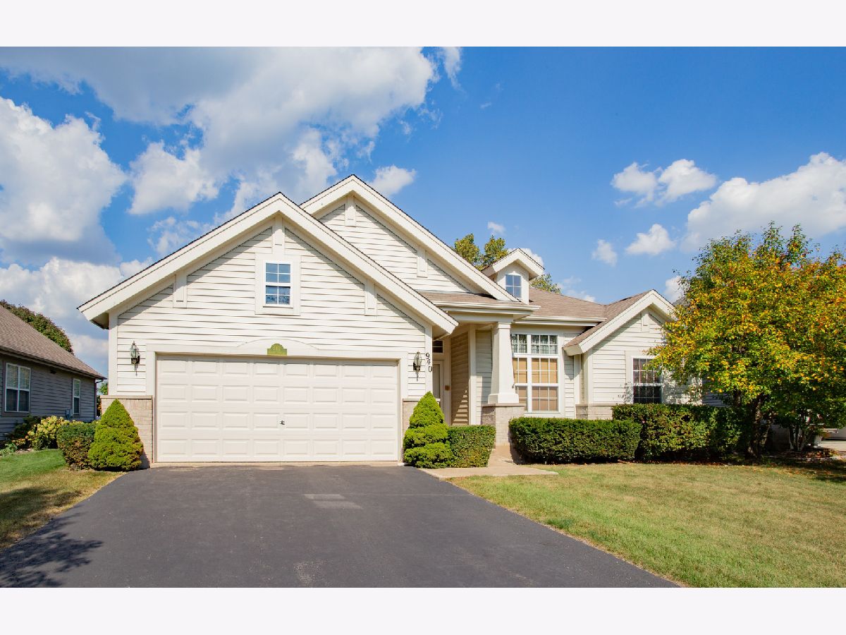  For Sale Mundelein Illinois, 940 Beckett Crossing Drive