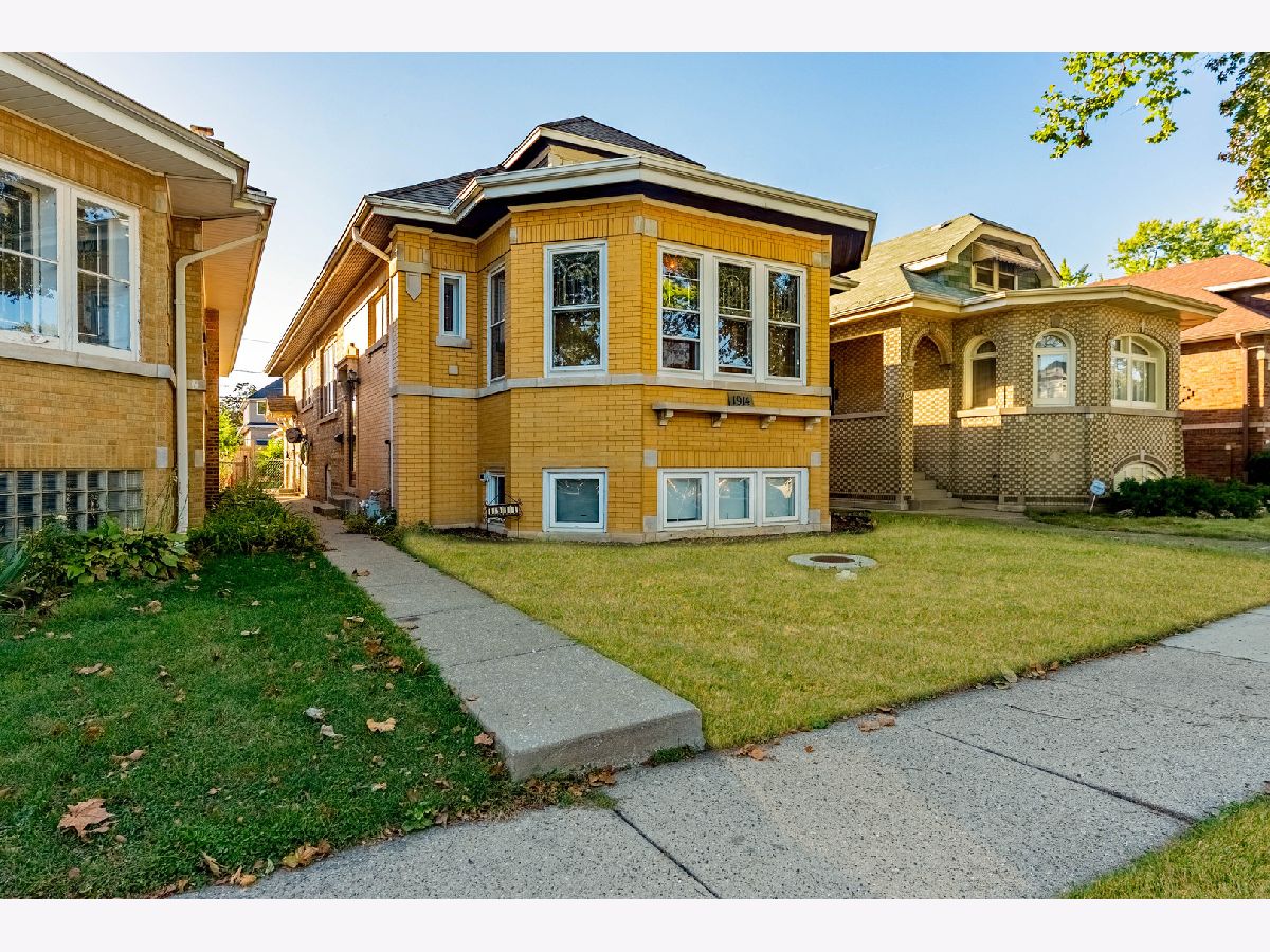  For Sale Berwyn Illinois, 1914 Clinton Avenue
