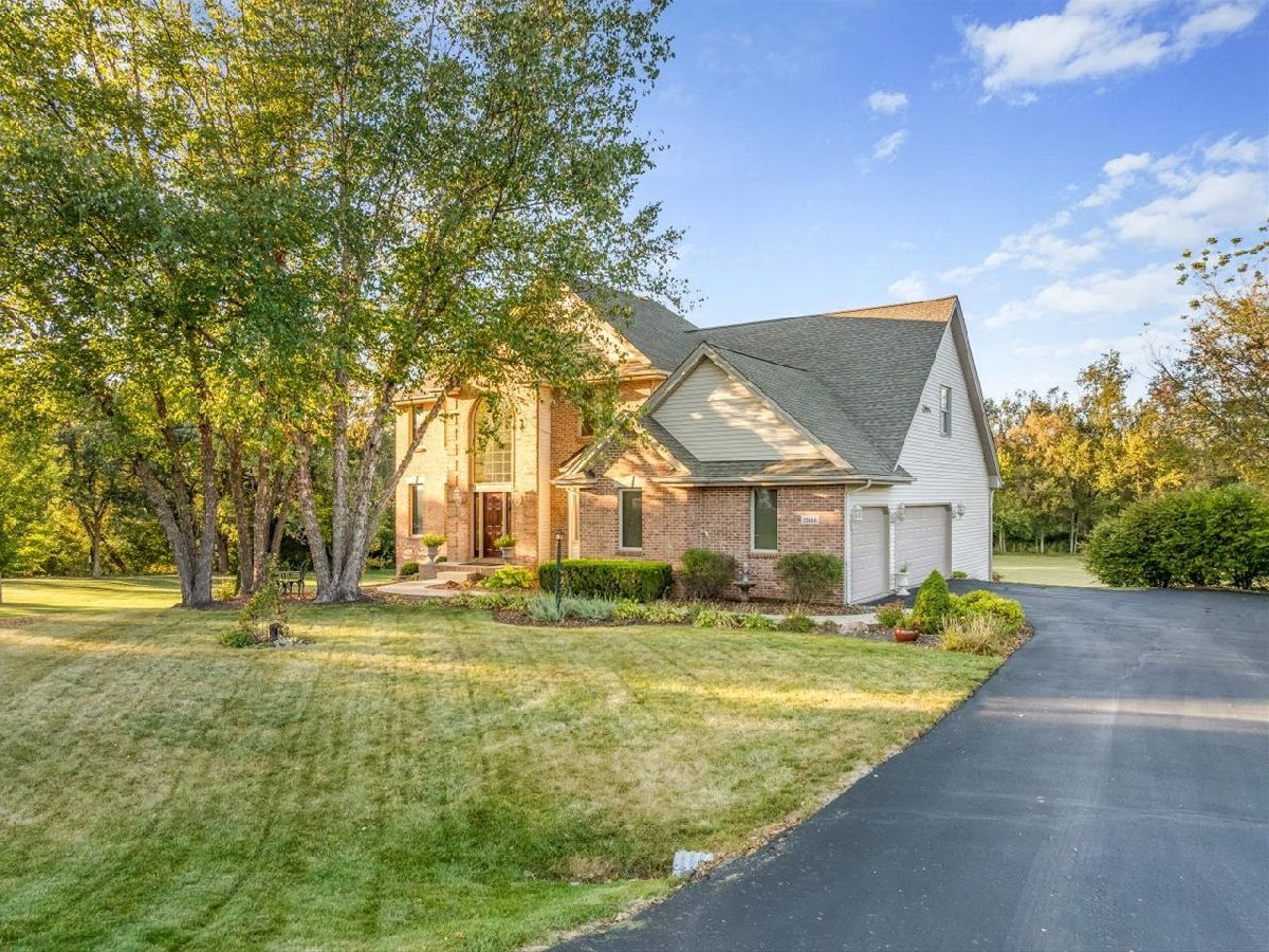  For Sale Roscoe Illinois, 12486 Whispering Winds Drive