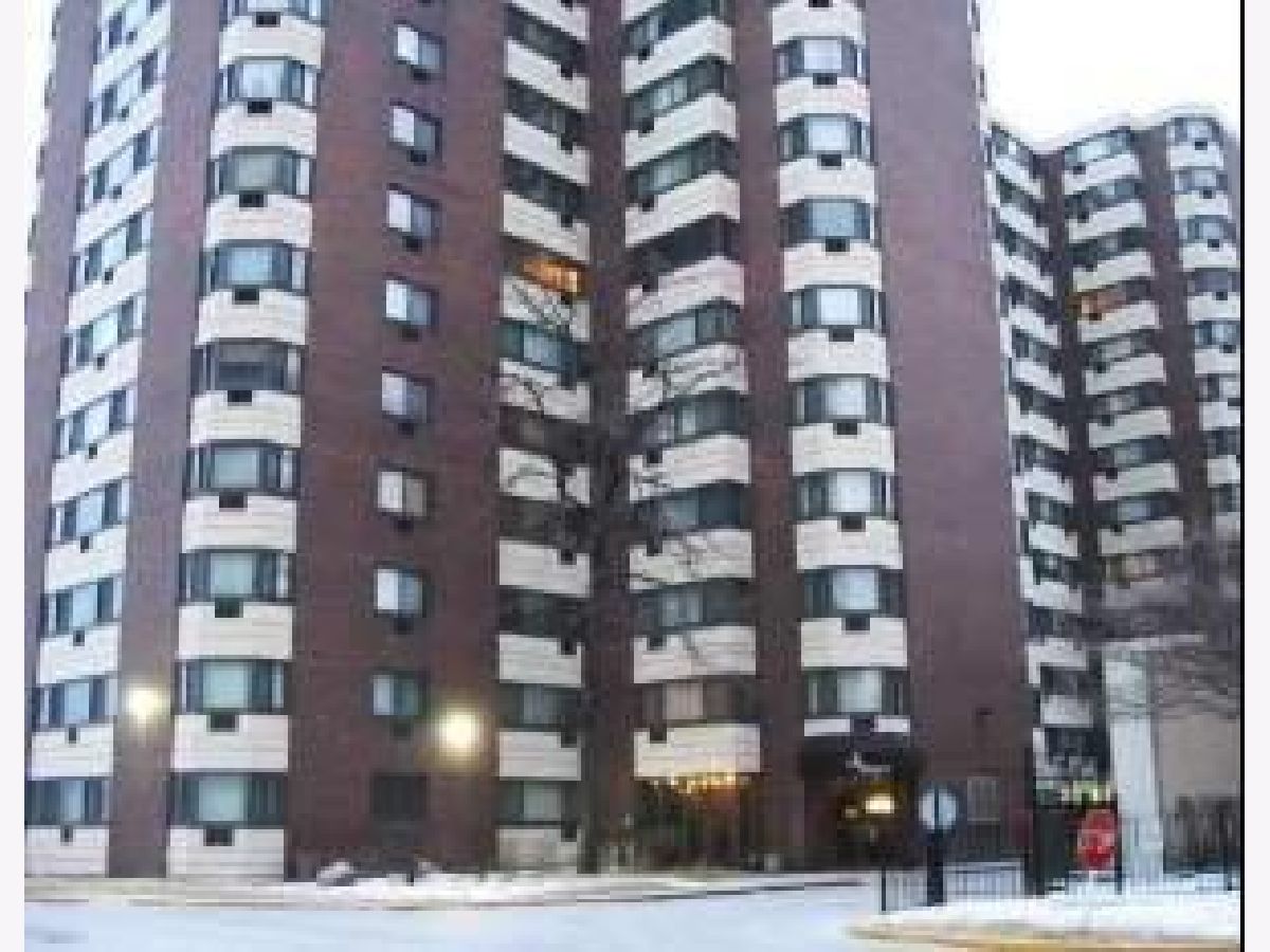 Rented Chicago Illinois, 7337 South Shore