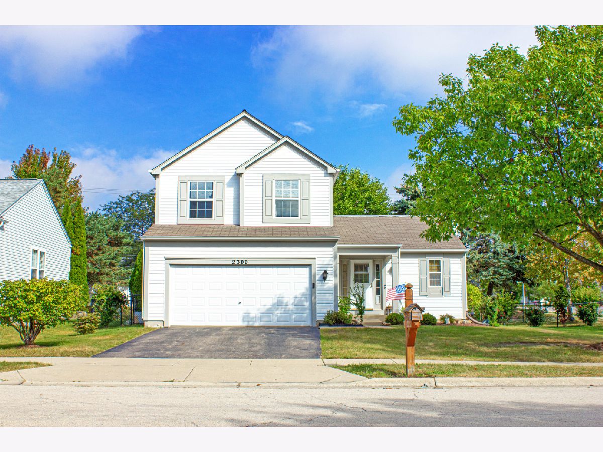  For Sale Elgin Illinois, 2300 Vineyard Court