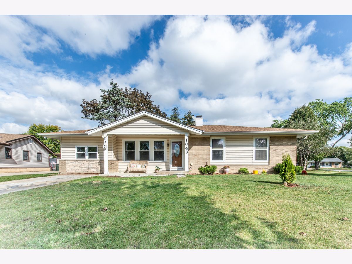  For Sale Elk Grove Village Illinois, 1043 Elmwood Lane