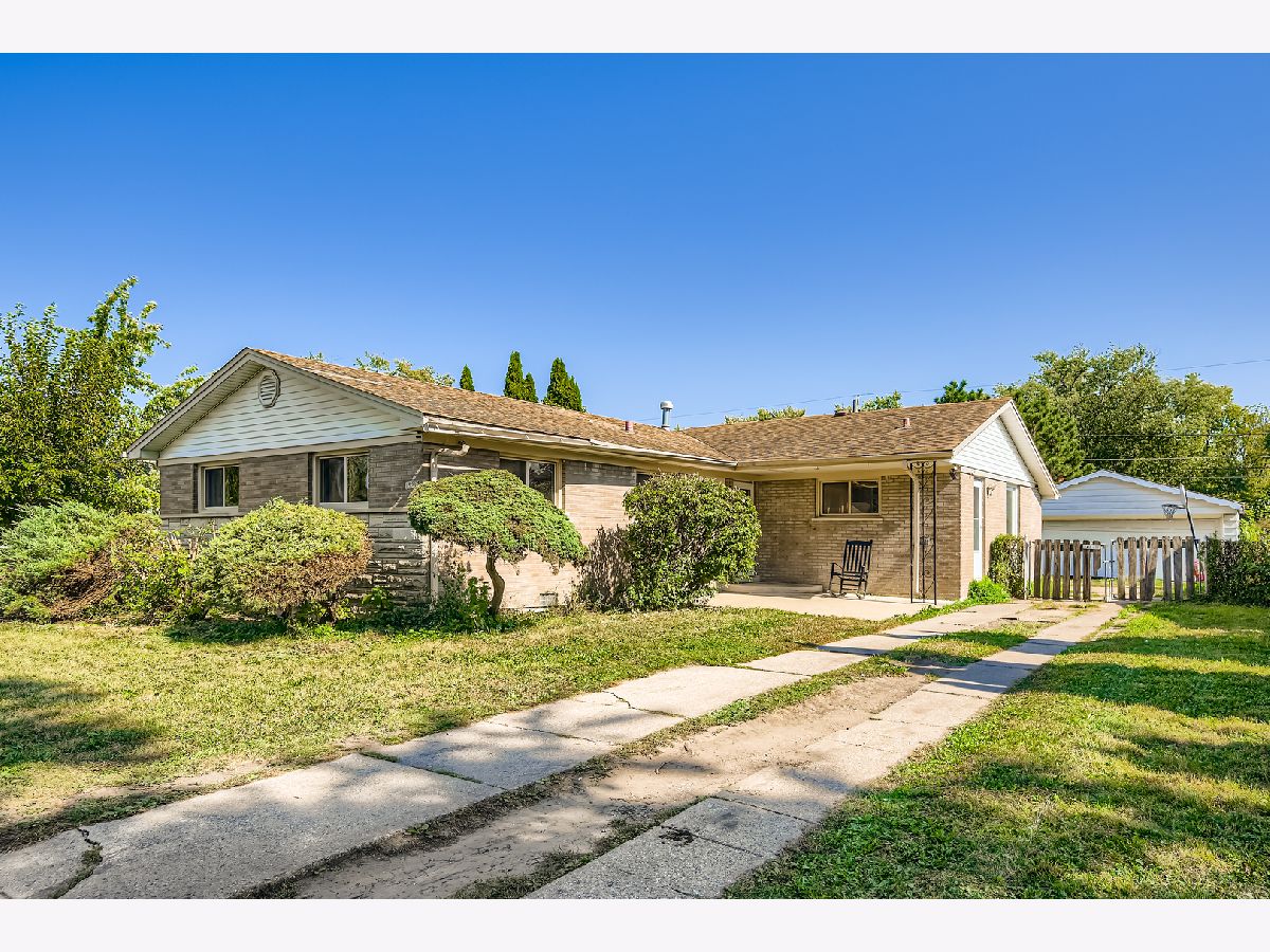 For Sale Midlothian Illinois, 15235 Lawndale Avenue